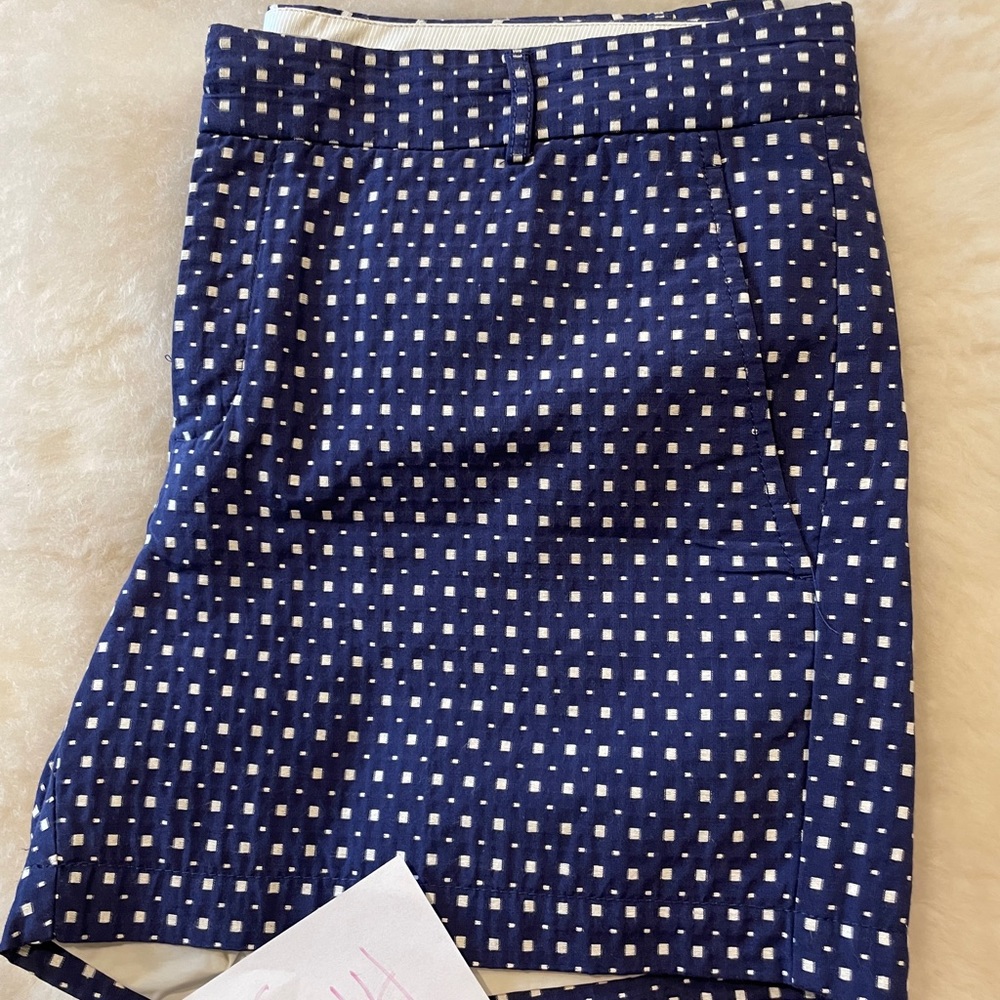 Banana Republic blue patterned shorts